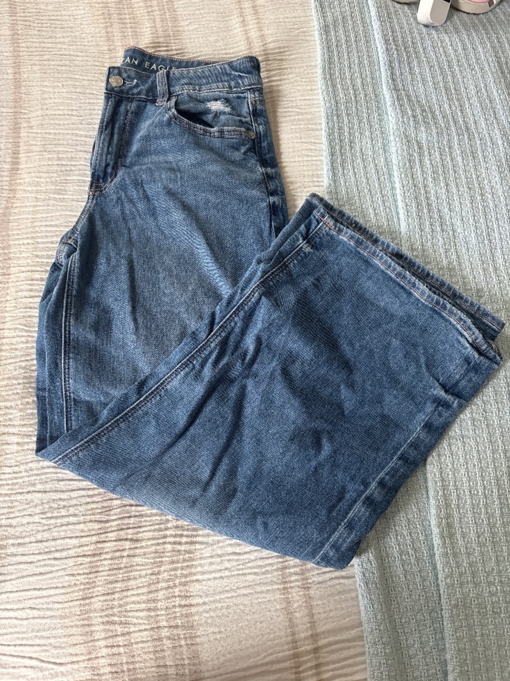 AE baggy jeans